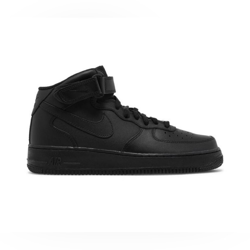 Air Force 1 Mid “Triple Black”